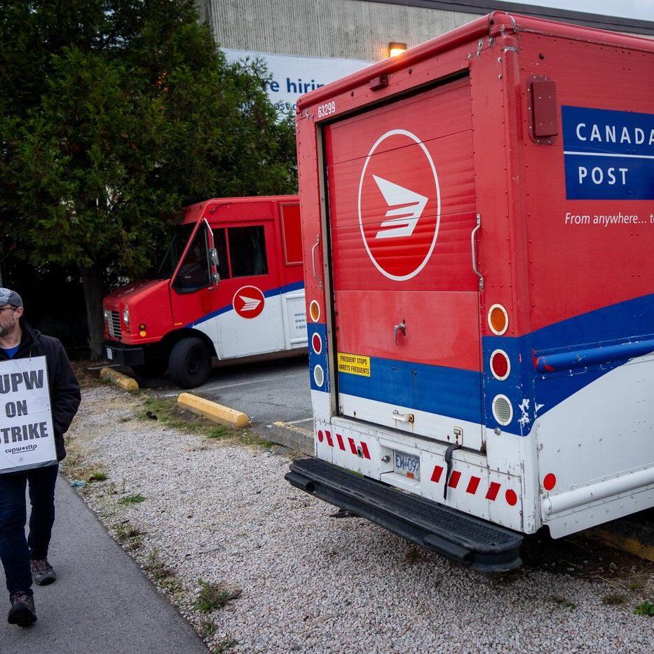 Canada Post, union set to meet again as rotating strike stretches on